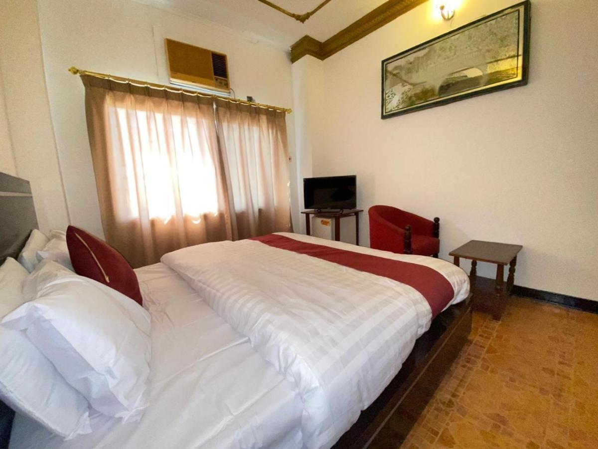 Bab Al Bahrain Hotel Al Manamah Esterno foto