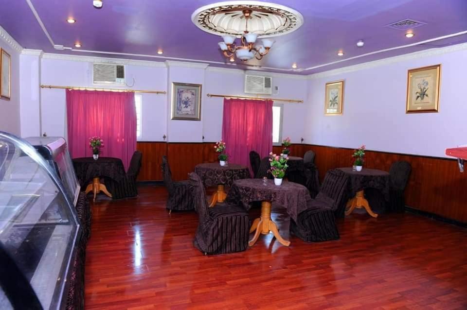 Bab Al Bahrain Hotel Al Manamah Esterno foto